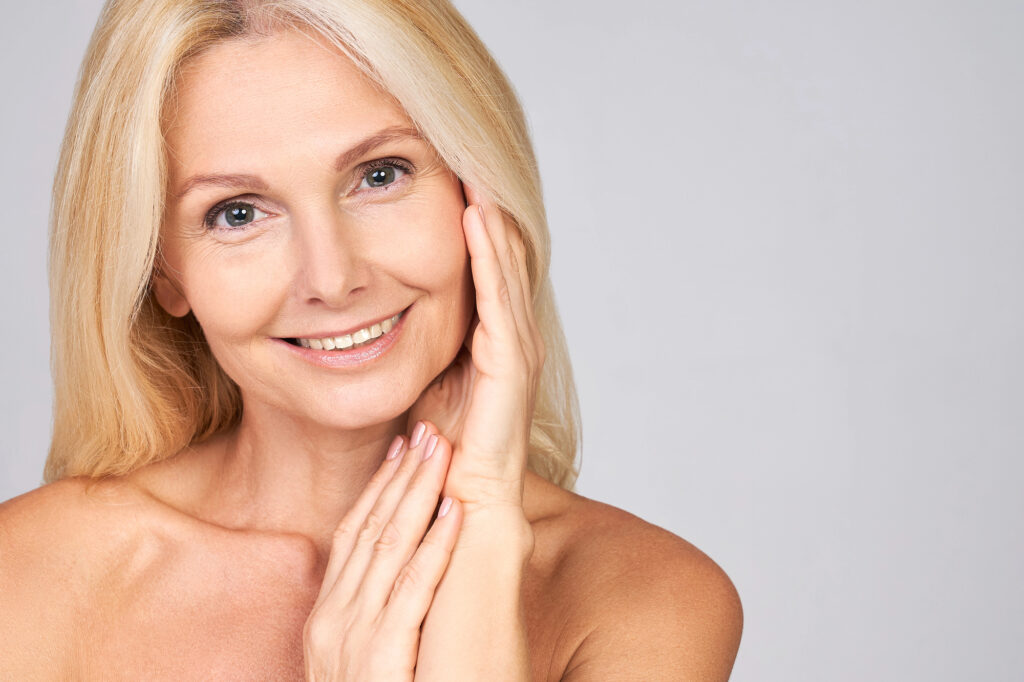 Frau, vor der Operation zum Deep Plane Facelifting